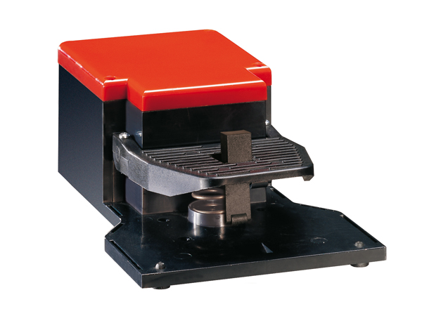 KG110 KG110S11 Pushbutton Stations & Control Boxes