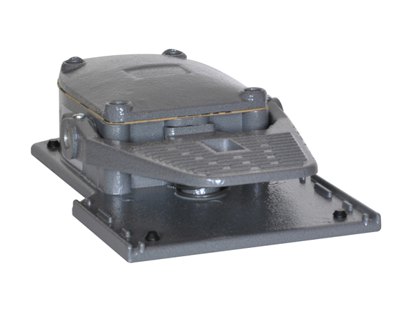 KR100 KR100S11 Pushbutton Stations & Control Boxes