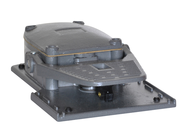 KR120 KR120S11 Pushbutton Stations & Control Boxes