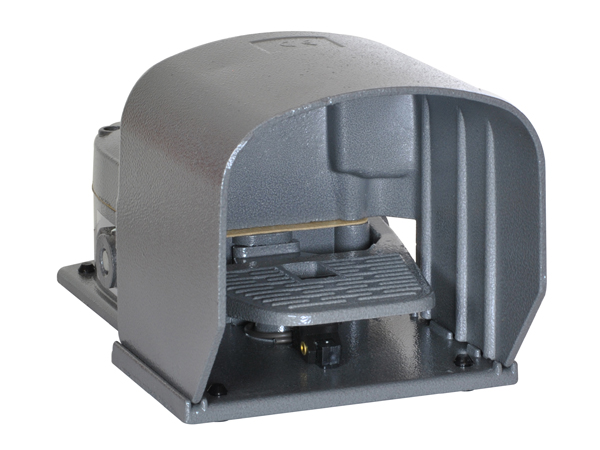 KR220 KR220S11 Pushbutton Stations & Control Boxes